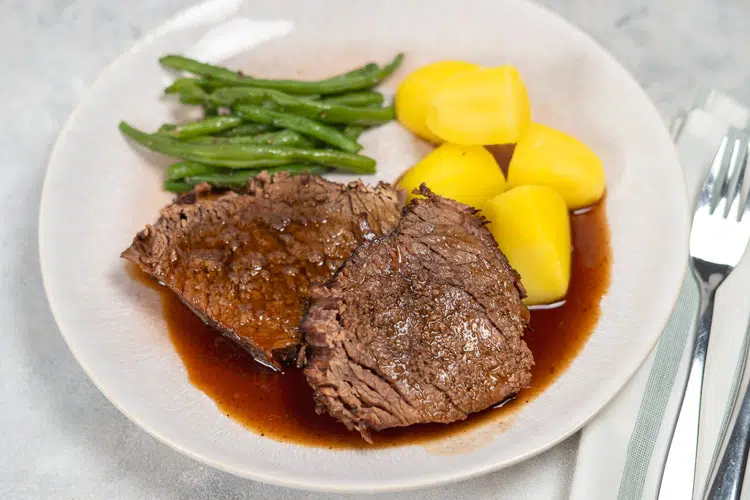 Brötchen selber backen – Einfach & Knusprig Brötchen selber backen – Einfach & Knusprig